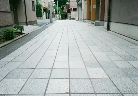 港区の花崗岩歩道